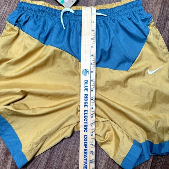 Nike DNA Mens XL Yellow & Blue 8" Athletic Basketball Shorts Mesh Lining‎ - Picture 8 of 9